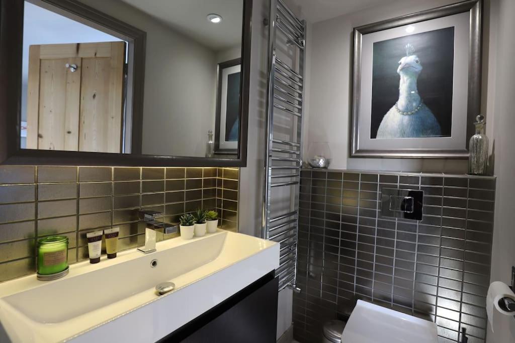 Вілла Stylish Townhouse 15 Mins To Laines & Seafront Brighton Екстер'єр фото