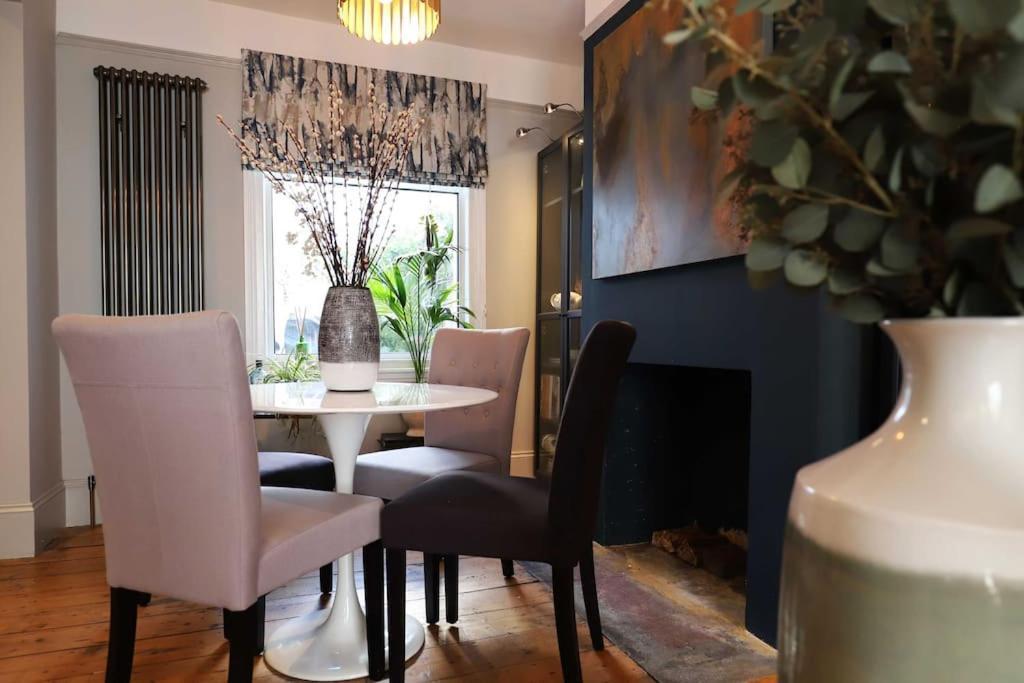 Вілла Stylish Townhouse 15 Mins To Laines & Seafront Brighton Екстер'єр фото