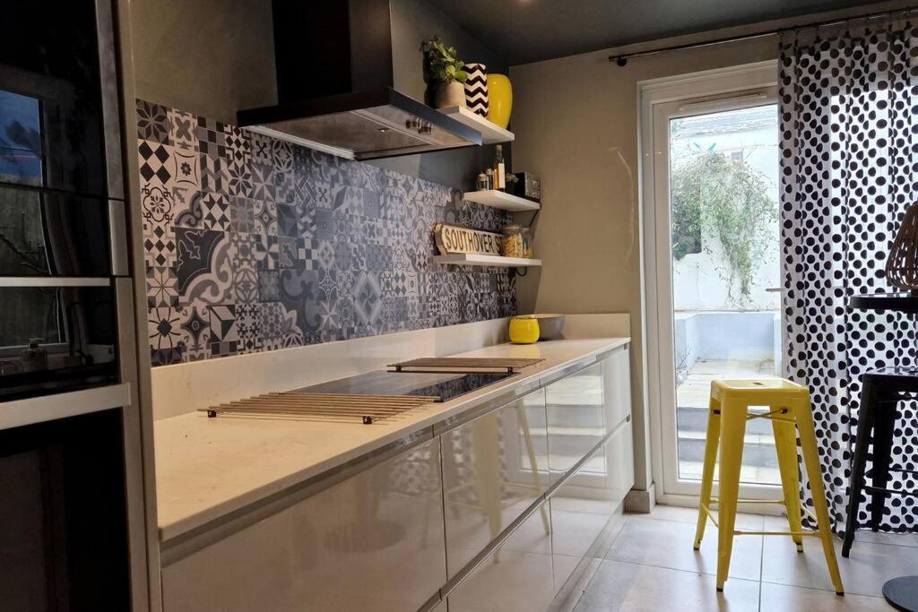 Вілла Stylish Townhouse 15 Mins To Laines & Seafront Brighton Екстер'єр фото