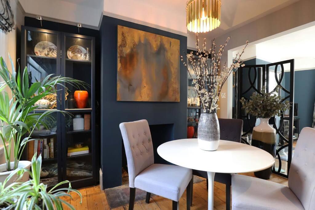 Вілла Stylish Townhouse 15 Mins To Laines & Seafront Brighton Екстер'єр фото
